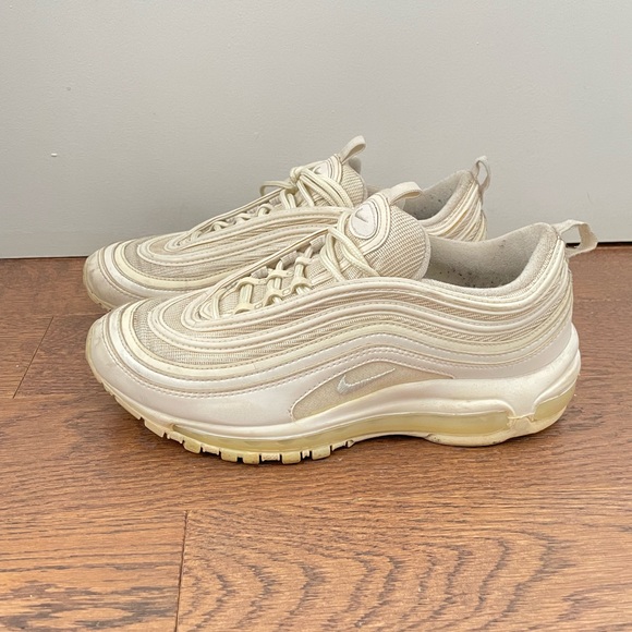 Nike Shoes - Nike Air Max 97